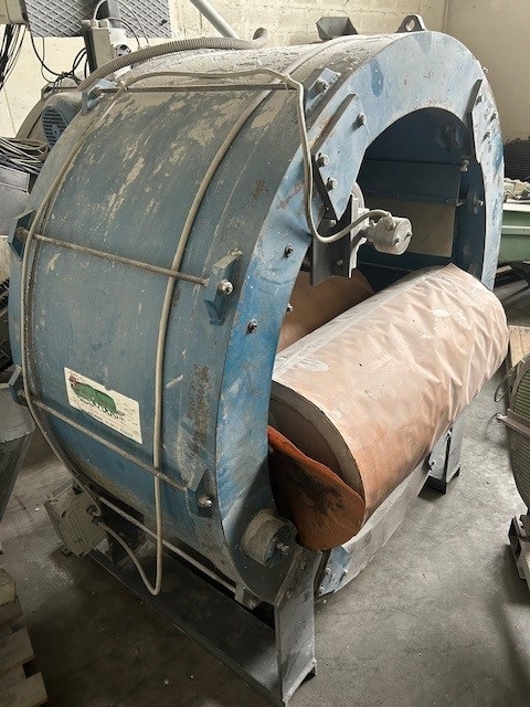 Satrind R11, Metallseparator